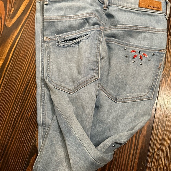 NWT Express beaded Embellished Women's Jeans - Picture 2 of 4